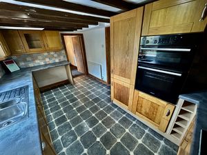 Photo 27- click for photo gallery